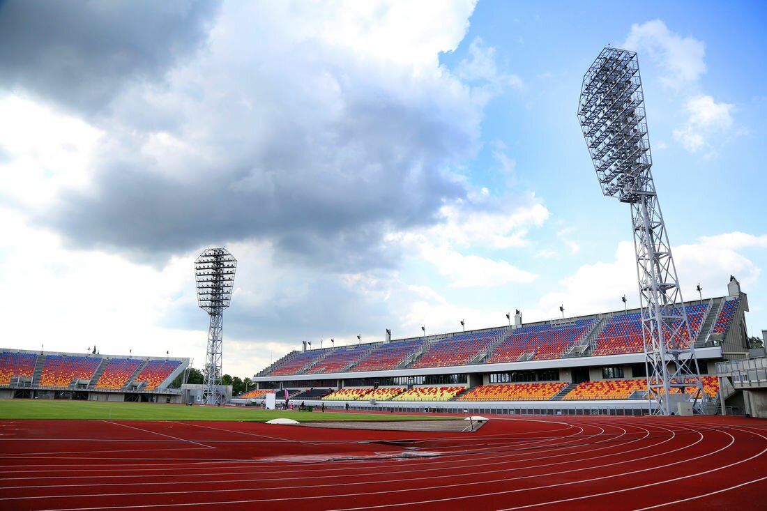 Daugavas stadiona apakšuzņēmēji vēršas policijā pret būvnieku , jo viņiem nav samaksāts